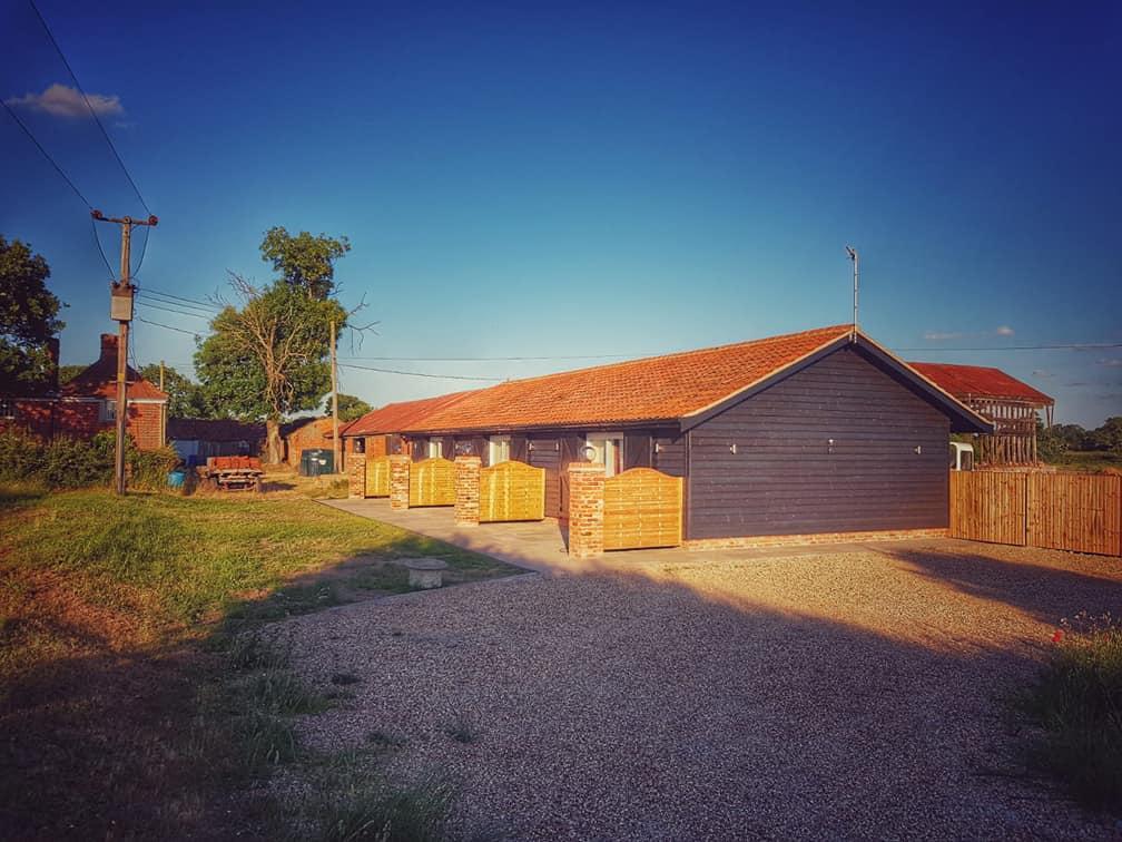 Plumptons Farm Holiday Lodges Colchester Exterior photo